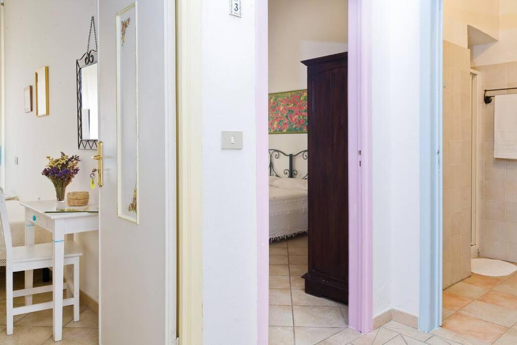Domo Janas Guesthouse Olbia Ngoại thất bức ảnh